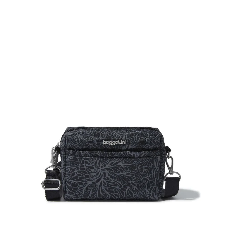 Luggage straps with buckle closures to secure overstuffed bagsBaggallini 2-in-1 Convertible Belt Bag CBB752 Luggage straps with buckle closures to secure overstuffed bagsBaggallini 2-in-1 Convertible Belt Bag CBB752