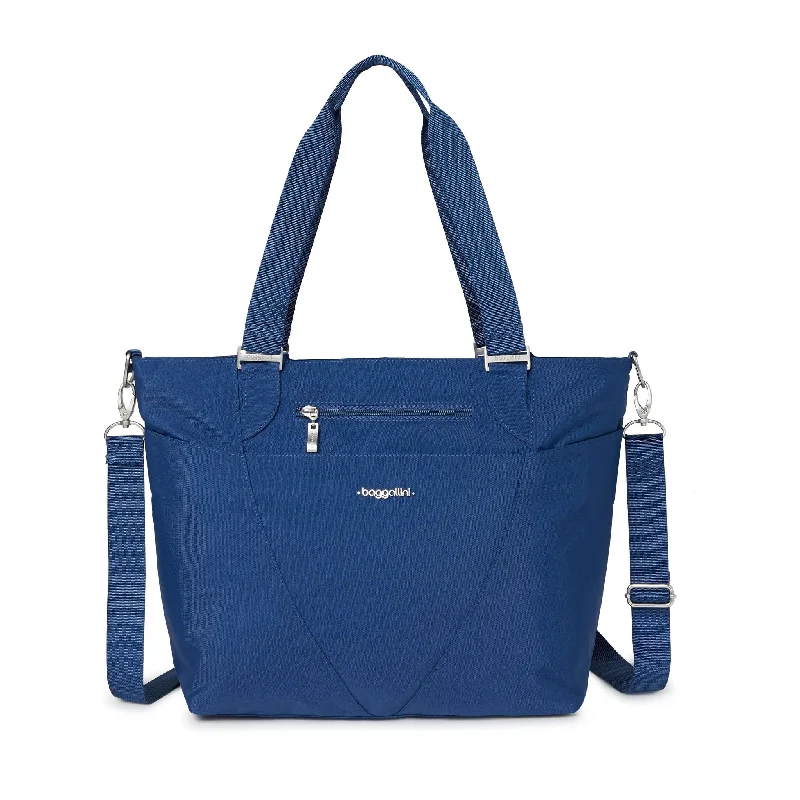 Leather luggage handles for a comfortable and stylish gripBaggallini Legacy Avenue Tote Leather luggage handles for a comfortable and stylish gripBaggallini Legacy Avenue Tote