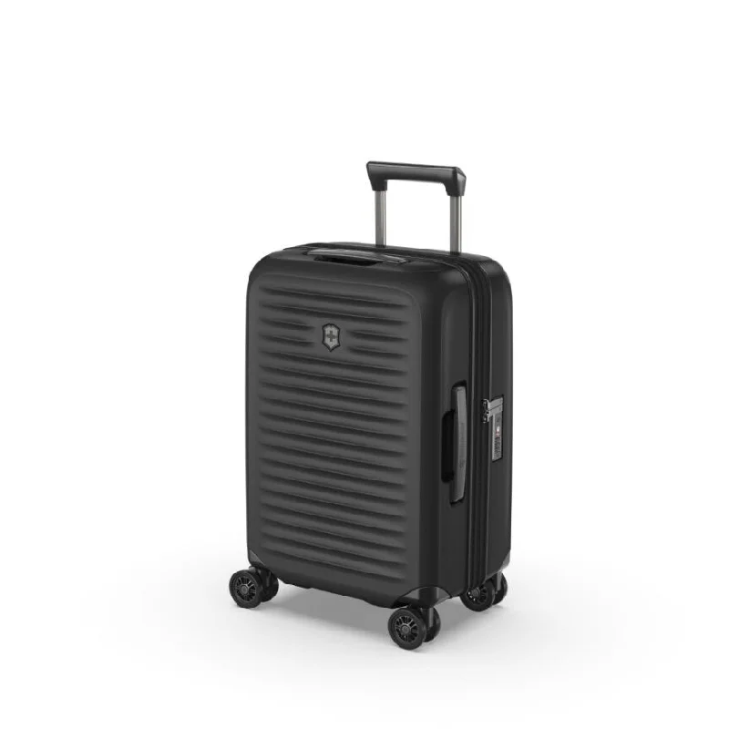 Charging station travel adapters with multiple USB ports for powering devices on the goAirox Advanced Frequent Flyer Business Carry-on Charging station travel adapters with multiple USB ports for powering devices on the goAirox Advanced Frequent Flyer Business Carry-on