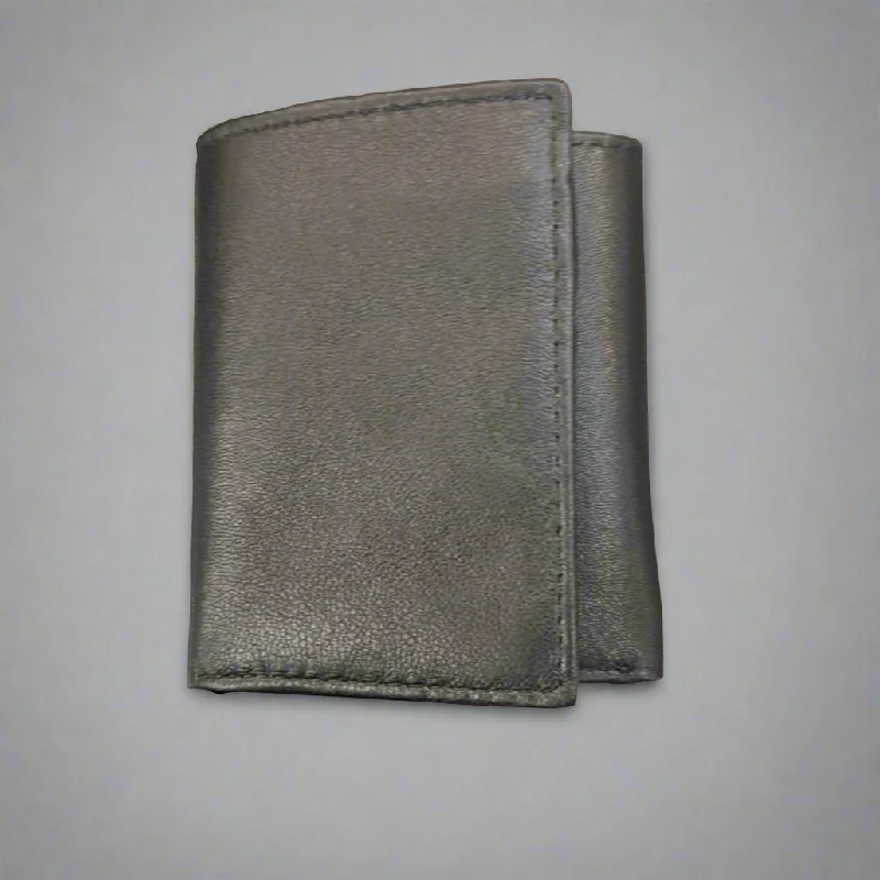 Portable shoe bags to keep footwear separate in suitcasesOn Sale- DK Leather RFID Trifold wallet- $20