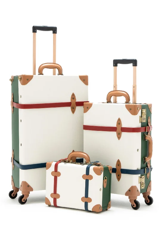 Travel garment hangers that are foldable for easy packingMinimalism 3 Pieces Luggage Set - Christmas's