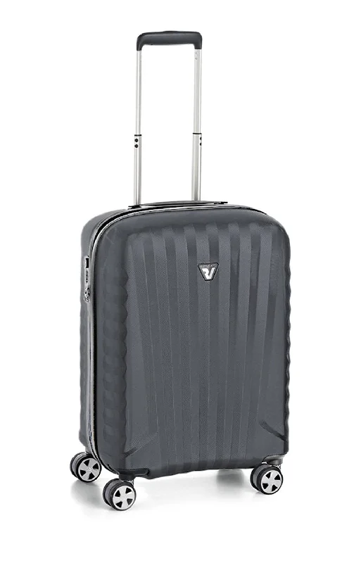 UNO ZSL Premium 22" Spinner Carry-On Luggage
