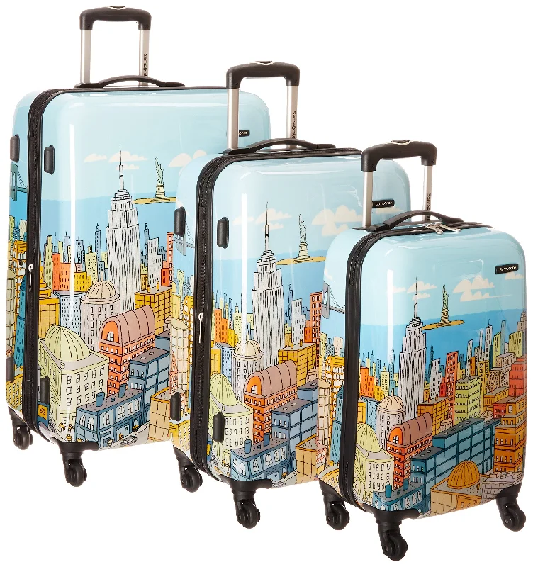 Charging station travel adapters with multiple USB ports for powering devices on the goNYC Cityscapes 3 Piece Set 20/24/28 Charging station travel adapters with multiple USB ports for powering devices on the goNYC Cityscapes 3 Piece Set 20/24/28