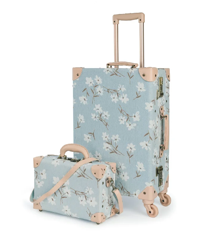 Anti - theft RFID blocking travel wallet for safe money and card storageSarahFace Large Check-in Set - Blue Floral Anti - theft RFID blocking travel wallet for safe money and card storageSarahFace Large Check-in Set - Blue Floral