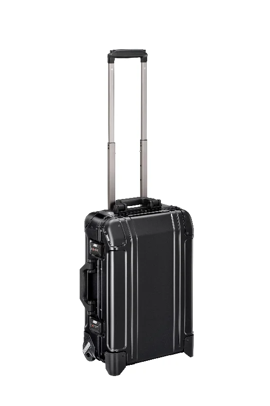 Expandable packing cubes sets in various sizes for organized suitcase packingGEO Aluminum 3.0 21" International Carry-On 2-Wheel International Carry-On Luggage