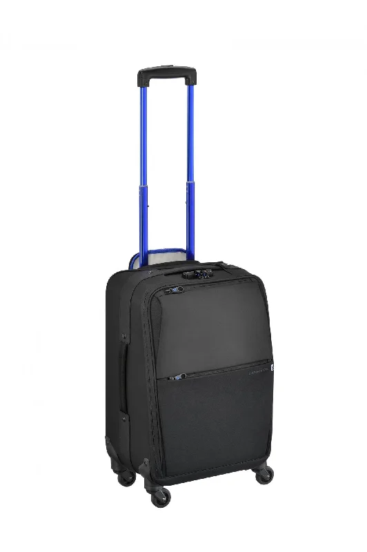 Portable shoe bags to keep footwear separate in suitcasesZero New York Greenwich Spinnered Carry-On Spinner