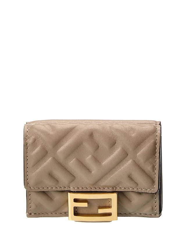 Money clips for holding large amounts of cashFENDI Micro Trifold Leather Wallet