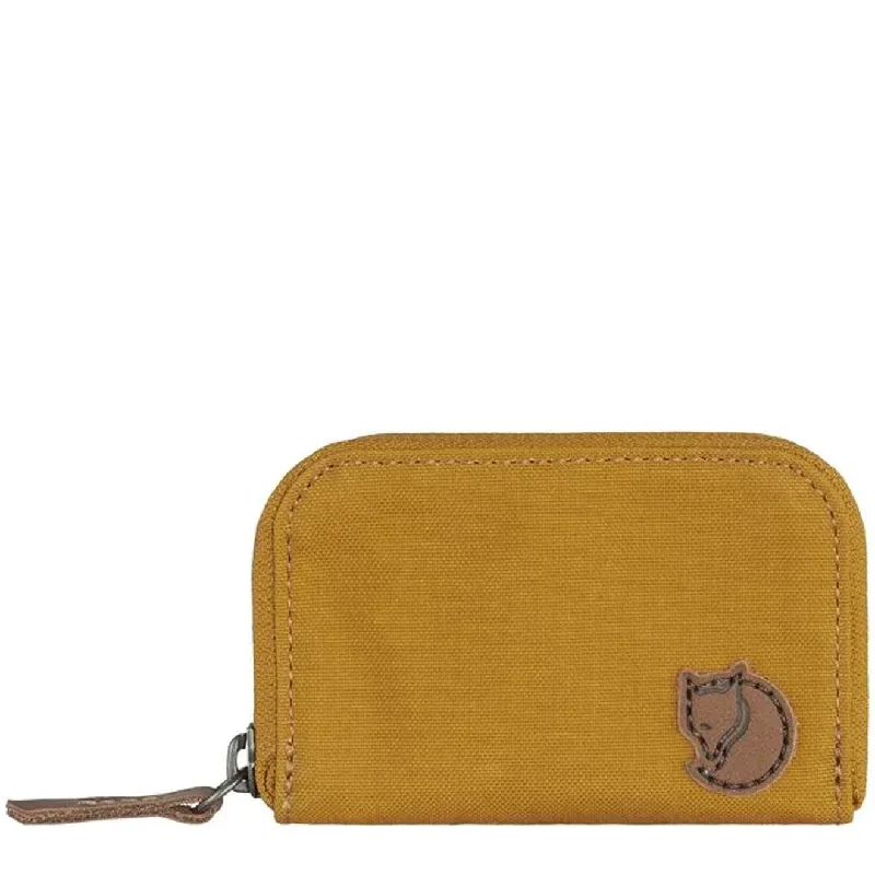 Stainless steel money clips for durabilityFjallraven Zip Card Holder Acorn