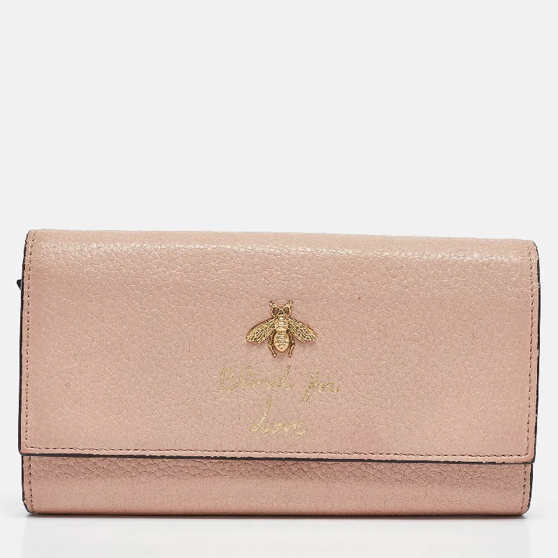 How to choose the right money clipGucci Pink Leather Blind For Love Flap Continental Wallet