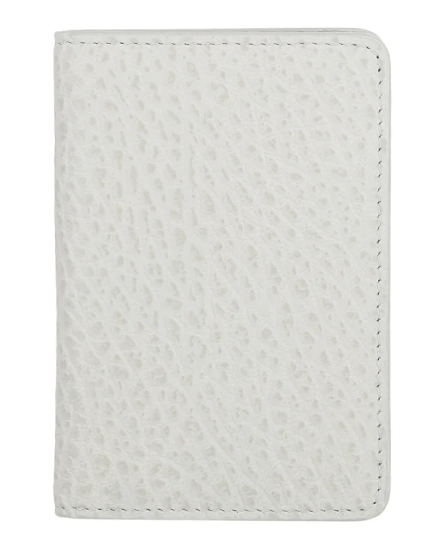 Money clips for women with sleek designsLeather Bi-Fold Wallet