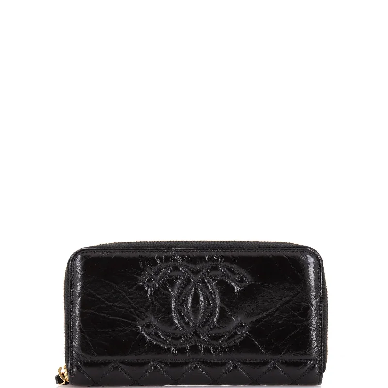 Money clips vs traditional walletsParis-31 Rue Cambon Timeless CC Zip Around Wallet Quilted Shiny Aged Calfskin Long Money clips vs traditional walletsParis-31 Rue Cambon Timeless CC Zip Around Wallet Quilted Shiny Aged Calfskin Long