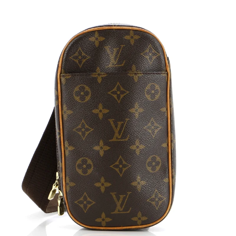 Money clips vs traditional walletsPochette Gange Monogram Canvas