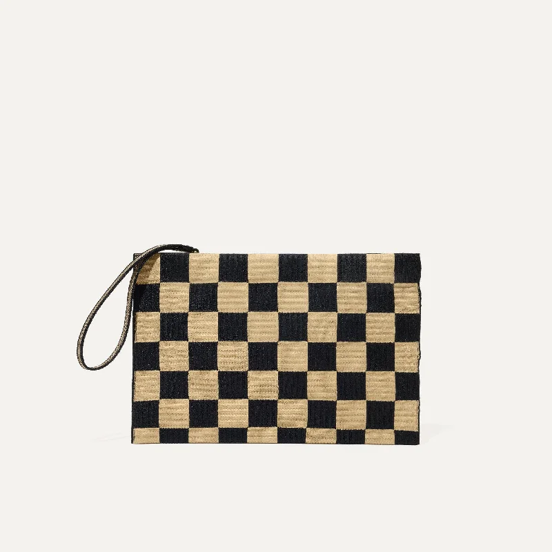 How to choose the right money clipThe Wristlet - Checker Classic