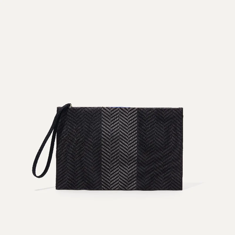 Money clips with magnetic closureThe Wristlet - Shadow Black