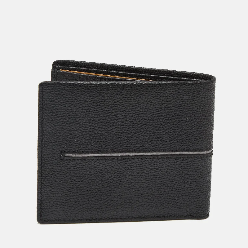 Money clips vs traditional walletsTod's Black Leather Bifold Compact Wallet