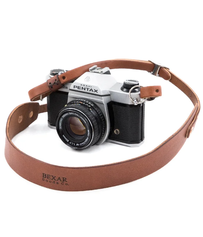 Money clips for women with sleek designsVagabond Camera Strap // Medium Brown