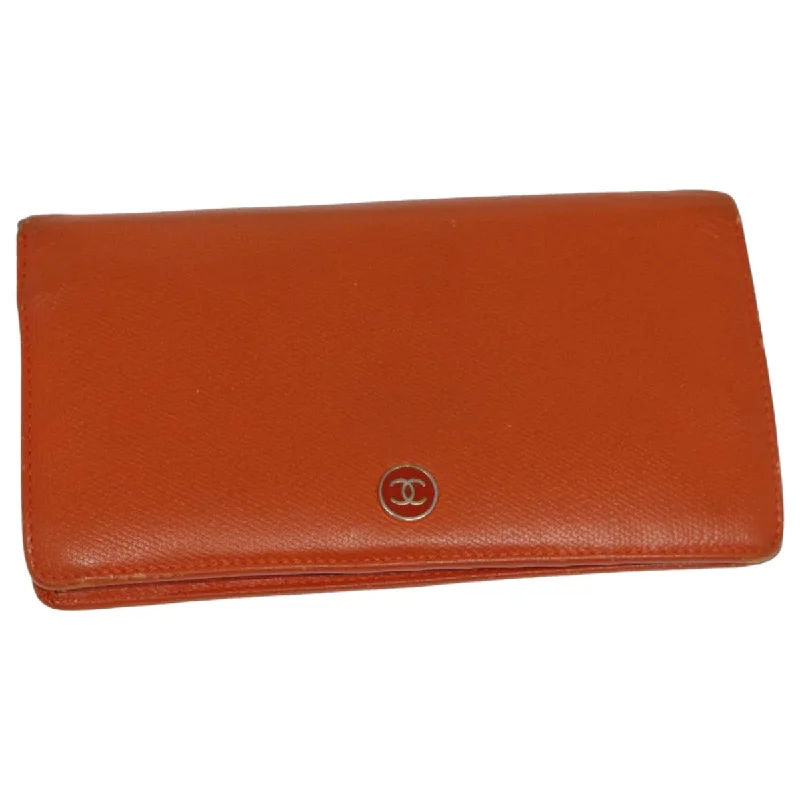 Chanel  Leather Wallet  (Pre-Owned)