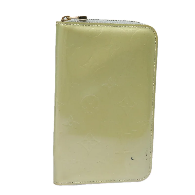 Louis Vuitton Eldridge  Patent Leather Wallet  (Pre-Owned)